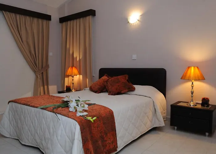 Βίλα A Three-bedroom With A Private Pool And Landscaped Garden Wi-fi Πισσούρι